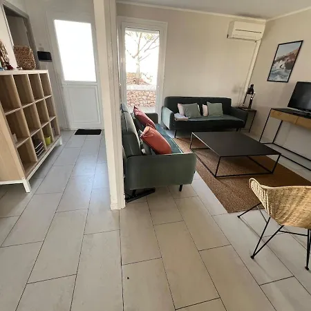 Les Grillons 3 Bedroom House