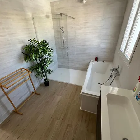 度假居 Les Grillons 3 Bedroom House *