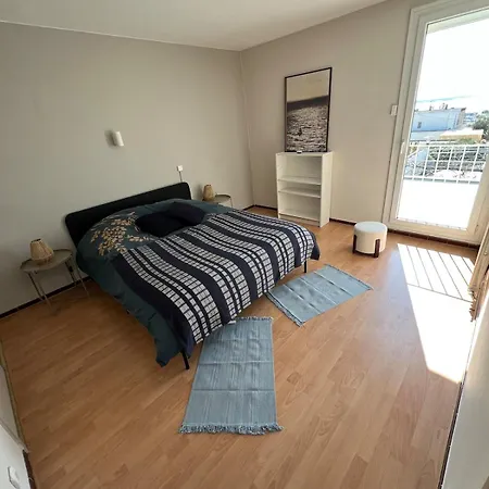 Les Grillons 3 Bedroom House * 巴拉吕克莱班