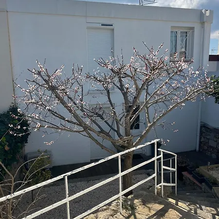 Les Grillons 3 Bedroom House *